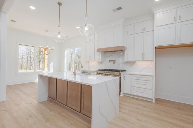 7771 Barnhill Road, Primm Springs, TN 38476