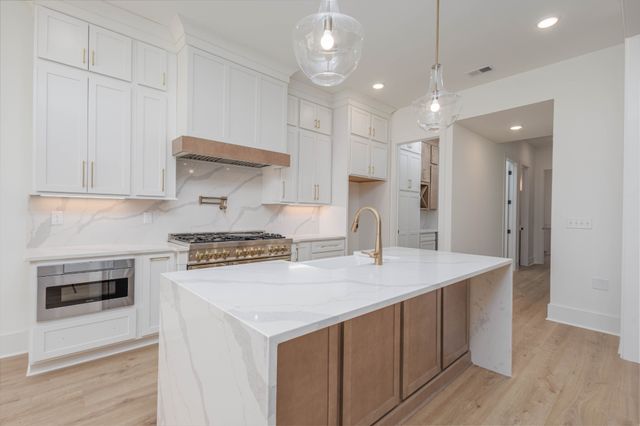 7771 Barnhill Road, Primm Springs, TN 38476