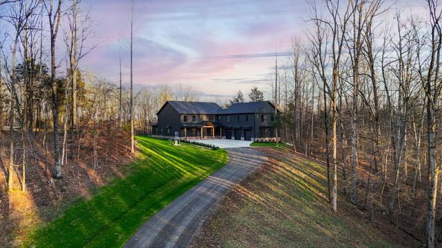 7771 Barnhill Road, Primm Springs, TN 38476