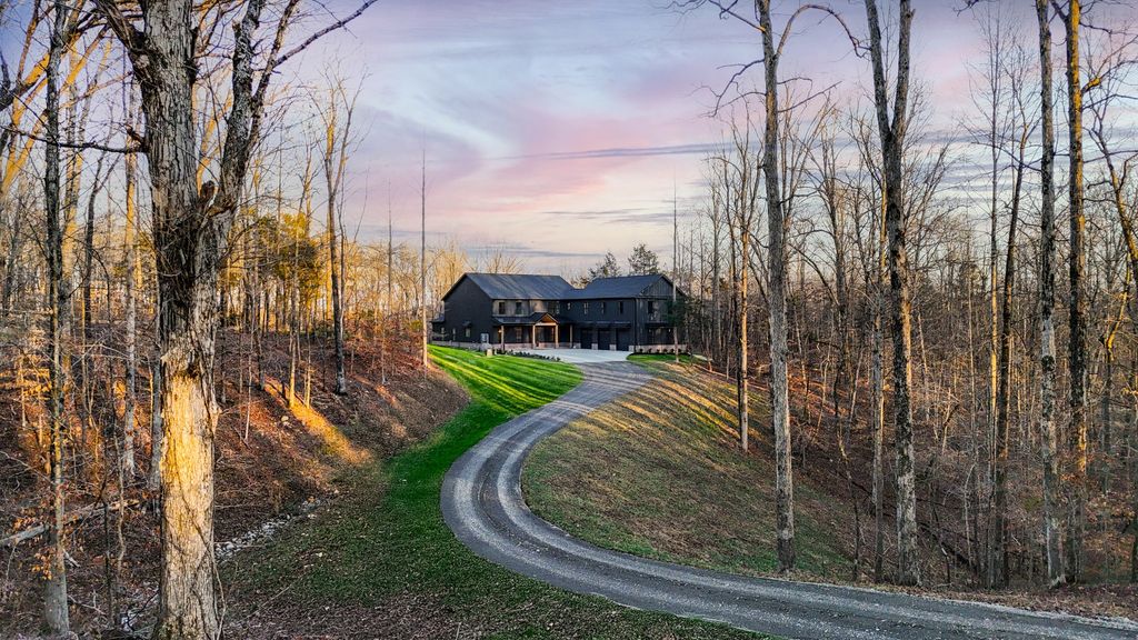 7771 Barnhill Road, Primm Springs, TN 38476