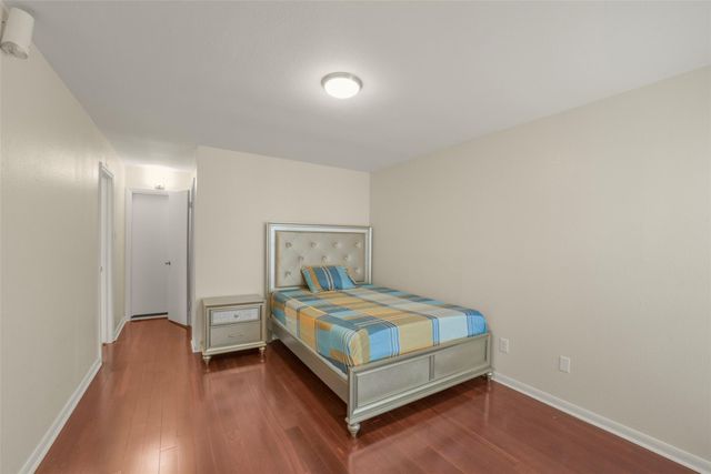 5707 Innsbruck Street, Bellaire, TX 77401