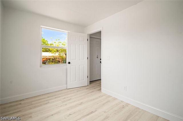 2316 Bayside ST, Naples, FL 34112