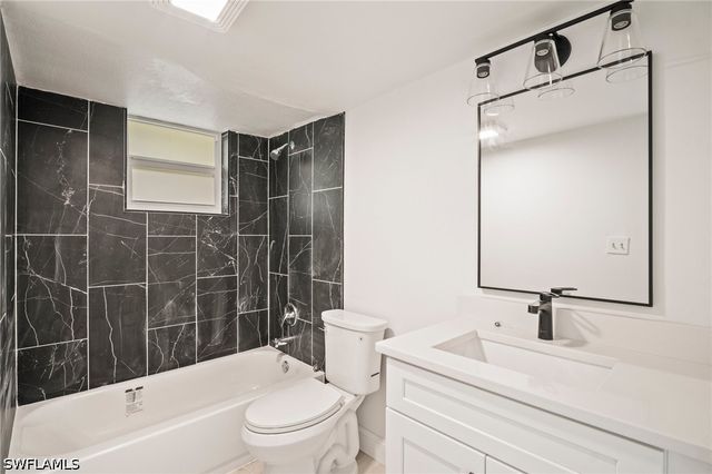 2316 Bayside ST, Naples, FL 34112