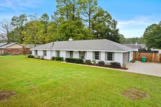 1341 Mississippi 42, Petal, MS 39465