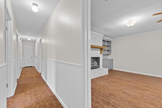 1341 Mississippi 42, Petal, MS 39465