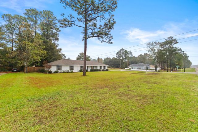 1341 Mississippi 42, Petal, MS 39465