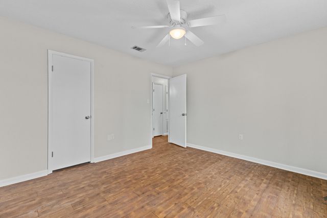 1341 Mississippi 42, Petal, MS 39465