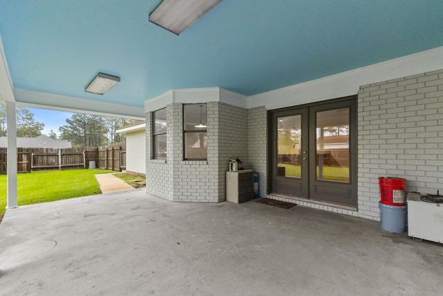 1341 Mississippi 42, Petal, MS 39465