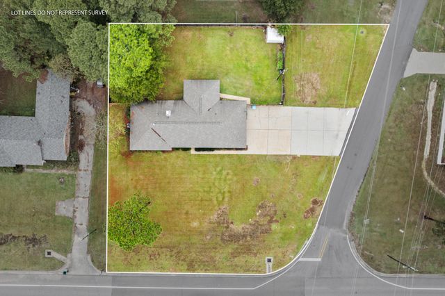 1341 Mississippi 42, Petal, MS 39465