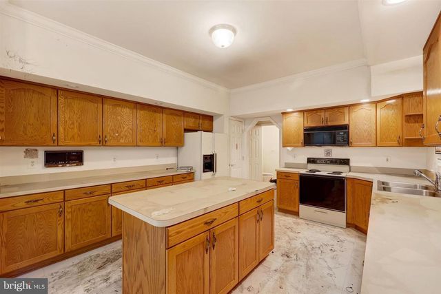 16896 DRIFTWOOD PL, Hughesville, MD 20637