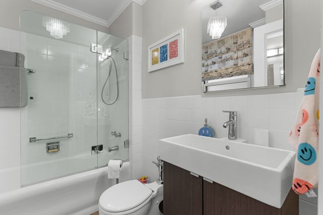 3740 N Lake Shore Drive 5A, Chicago, IL 60613