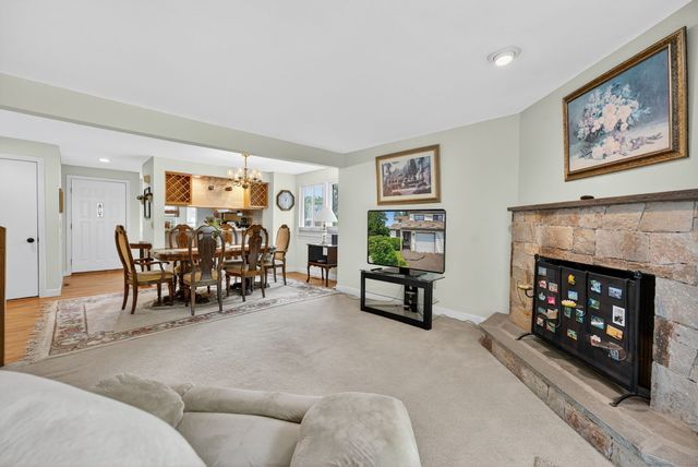 55 Greenview Drive 55, Rocky Hill, CT 06067