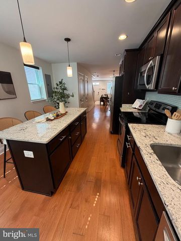 119 S DURHAM ST, Baltimore, MD 21231