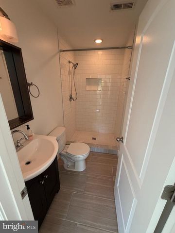 119 S DURHAM ST, Baltimore, MD 21231