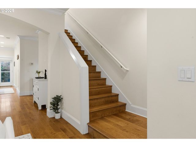 5406 Ne COUCH St, Portland, OR 97213