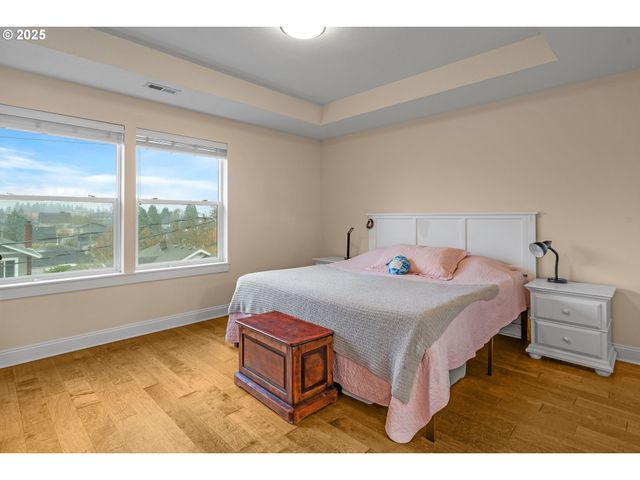 5406 Ne COUCH St, Portland, OR 97213