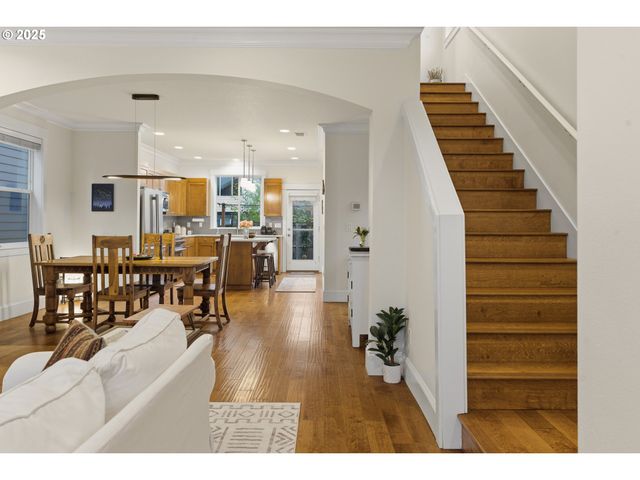 5406 Ne COUCH St, Portland, OR 97213