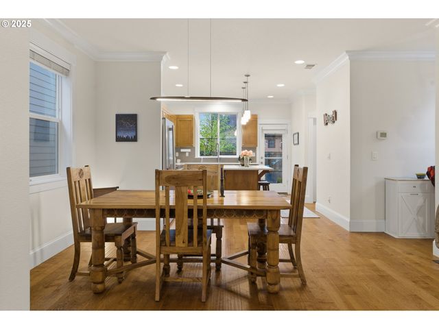 5406 Ne COUCH St, Portland, OR 97213