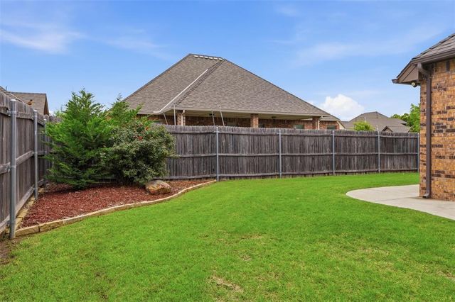4109 Acoma Drive, Moore, OK 73160