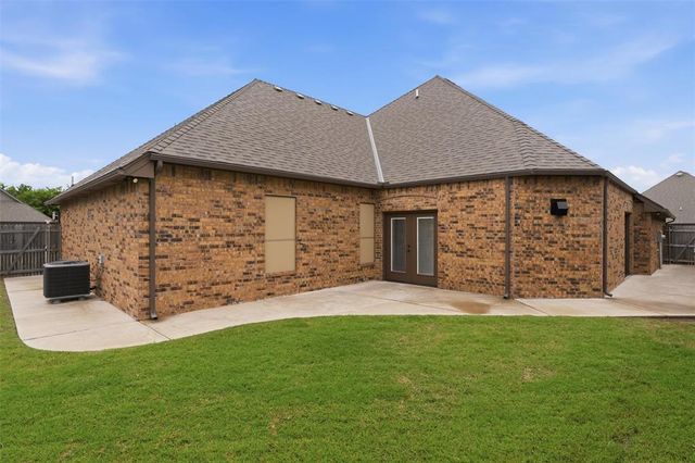 4109 Acoma Drive, Moore, OK 73160