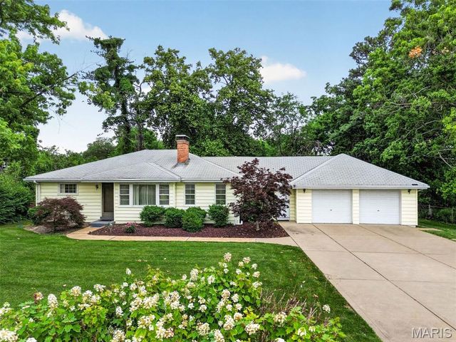 11147 Olive Boulevard, Creve Coeur, MO 63141