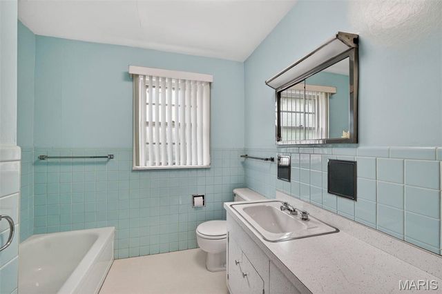 11147 Olive Boulevard, Creve Coeur, MO 63141