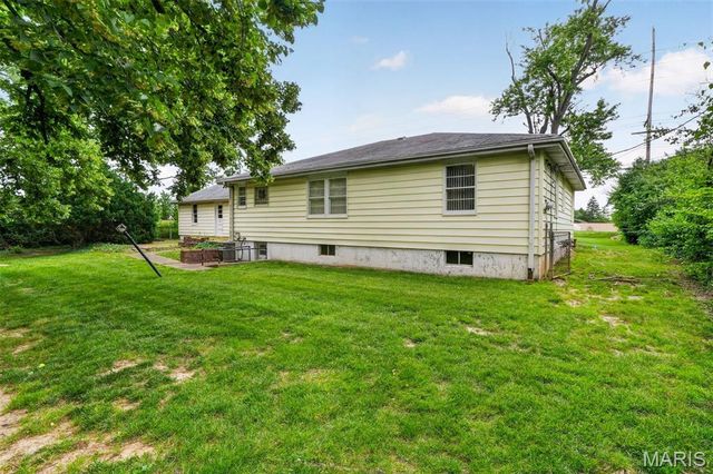 11147 Olive Boulevard, Creve Coeur, MO 63141