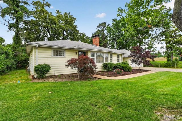 11147 Olive Boulevard, Creve Coeur, MO 63141