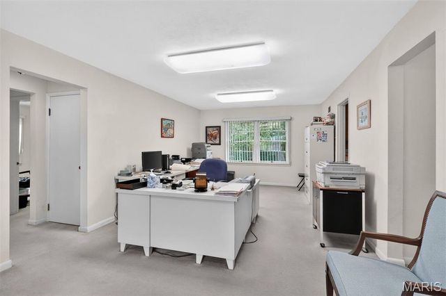 11147 Olive Boulevard, Creve Coeur, MO 63141
