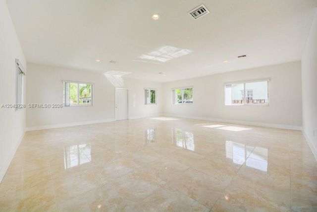 312 Phippen Waiters Rd, Dania Beach, FL 33004