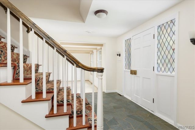 181 Halwill AKA 40 Parkledge Drive, Amherst, NY 14226