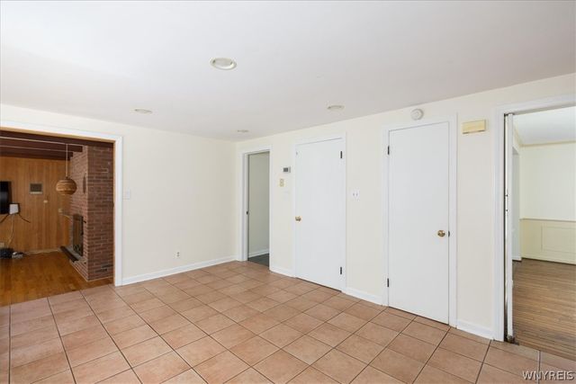 181 Halwill AKA 40 Parkledge Drive, Amherst, NY 14226