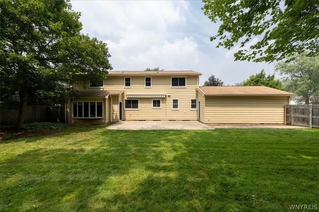 181 Halwill AKA 40 Parkledge Drive, Amherst, NY 14226