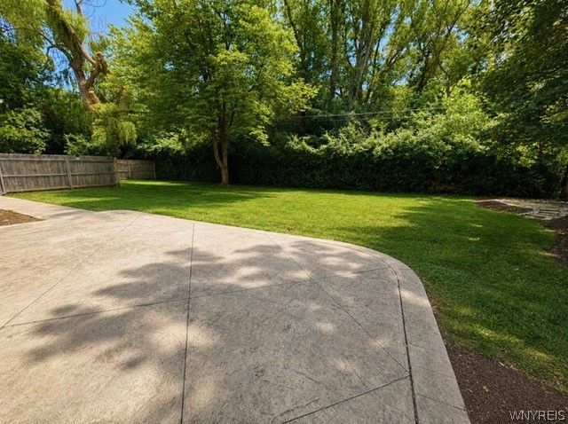 181 Halwill AKA 40 Parkledge Drive, Amherst, NY 14226
