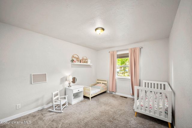 1215 E SHOREWOOD CT, Coeur D'alene, ID 83815