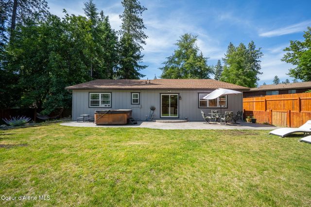 1215 E SHOREWOOD CT, Coeur D'alene, ID 83815