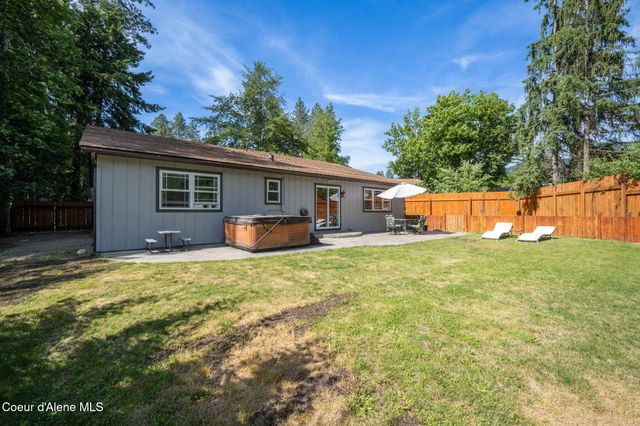 1215 E SHOREWOOD CT, Coeur D'alene, ID 83815