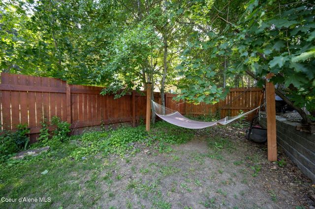 1215 E SHOREWOOD CT, Coeur D'alene, ID 83815