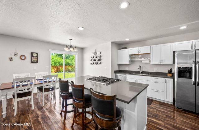 1215 E SHOREWOOD CT, Coeur D'alene, ID 83815