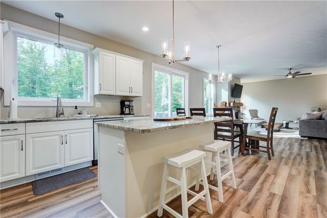 1093 Bear Creek Circle, Webster, NY 14580