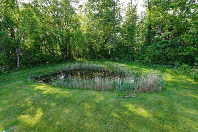 1093 Bear Creek Circle, Webster, NY 14580