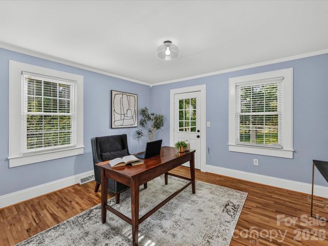 1824 Chestnut Avenue, Charlotte, NC 28205