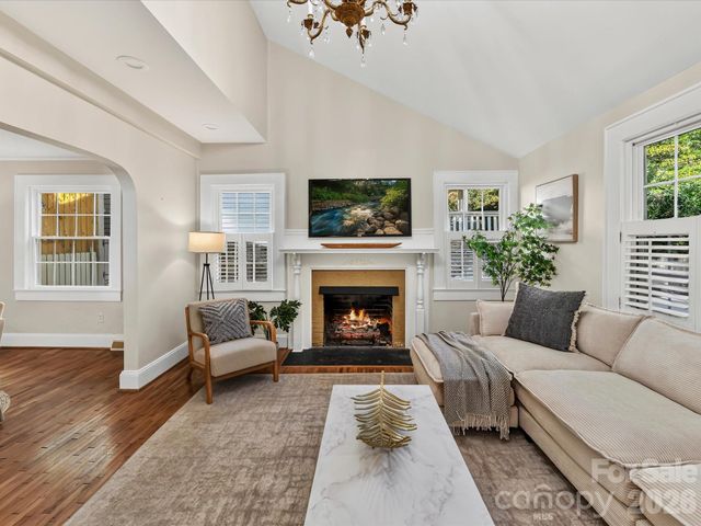 1824 Chestnut Avenue, Charlotte, NC 28205