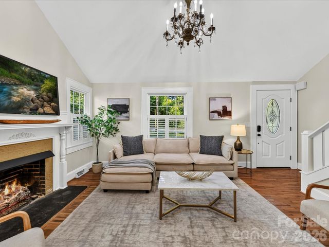 1824 Chestnut Avenue, Charlotte, NC 28205