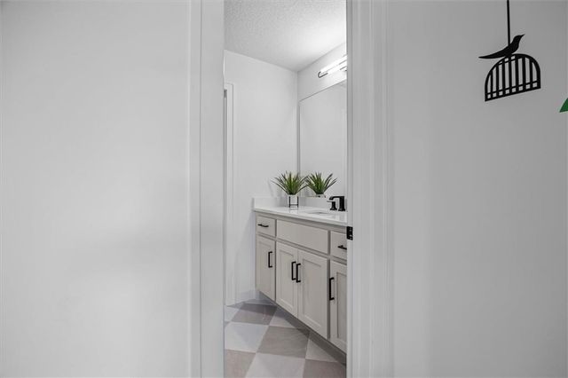 12501 W 184th Street, Overland Park, KS 66013