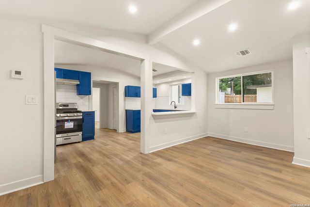135 W Lullwood, San Antonio, TX 78212