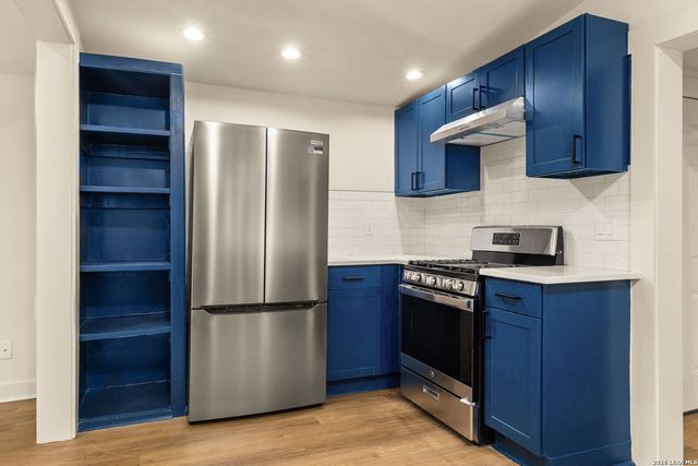 135 W Lullwood, San Antonio, TX 78212