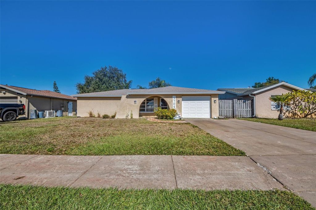 5705 MARIPOSA DRIVE, Holiday, FL 34690