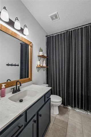 3730 NW 96th Court, Kansas City, MO 64154