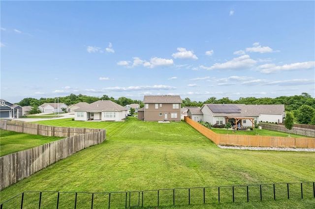 3730 NW 96th Court, Kansas City, MO 64154